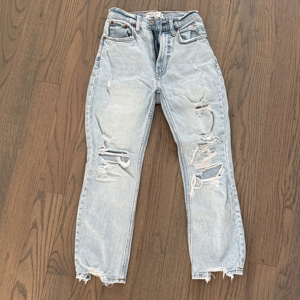 Abercrombie & Fitch Light Blue ultra high rise ankle straight jeans curve love